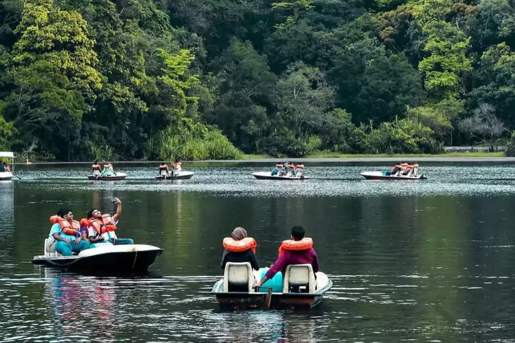 Pookode lake- one of the Must-visit Places to Visit in Wayanad in 1 day