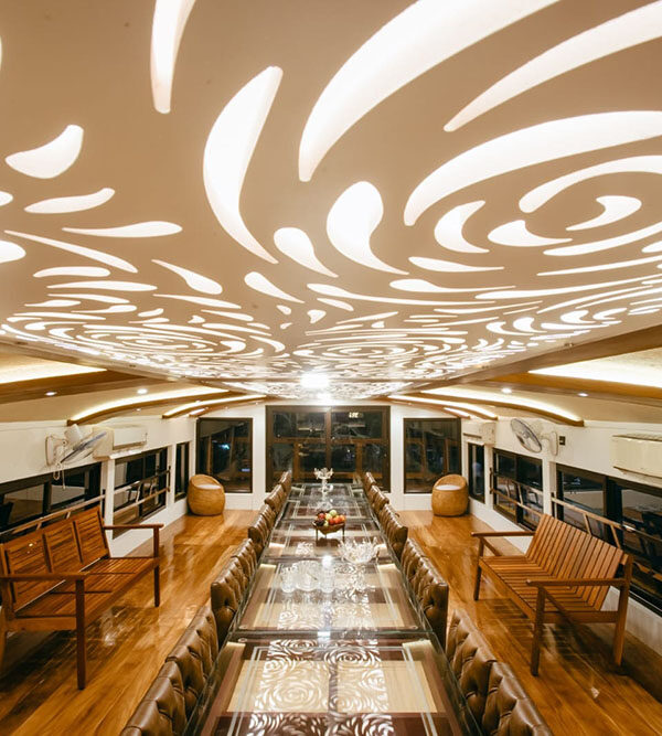 5 Bedroom Houseboat in Alleppey