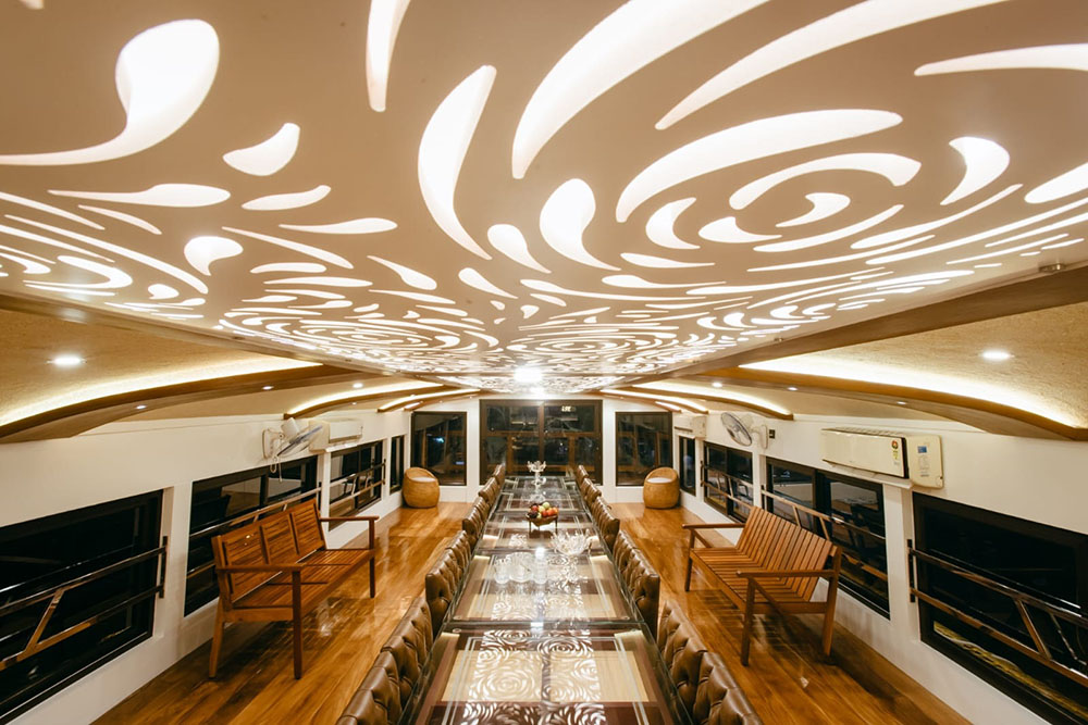 5 Bedroom Houseboat in Alleppey